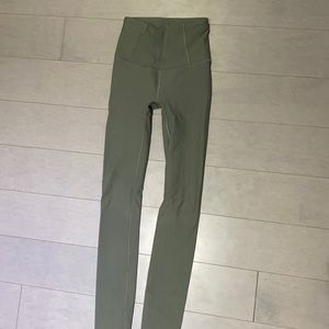 ARMY GREEN LULU LEMON LEGGINGS (barely worn)